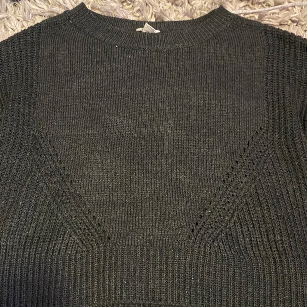 grey crop sweater